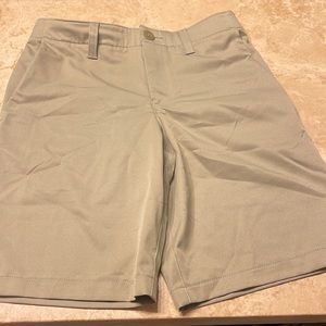 Under Armour Khaki Shorts - Size 12